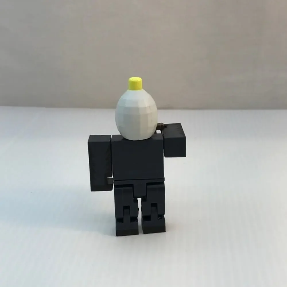 Jazwares Roblox Series 3 Twenty-Two Pillot Figure & Accessories No Code